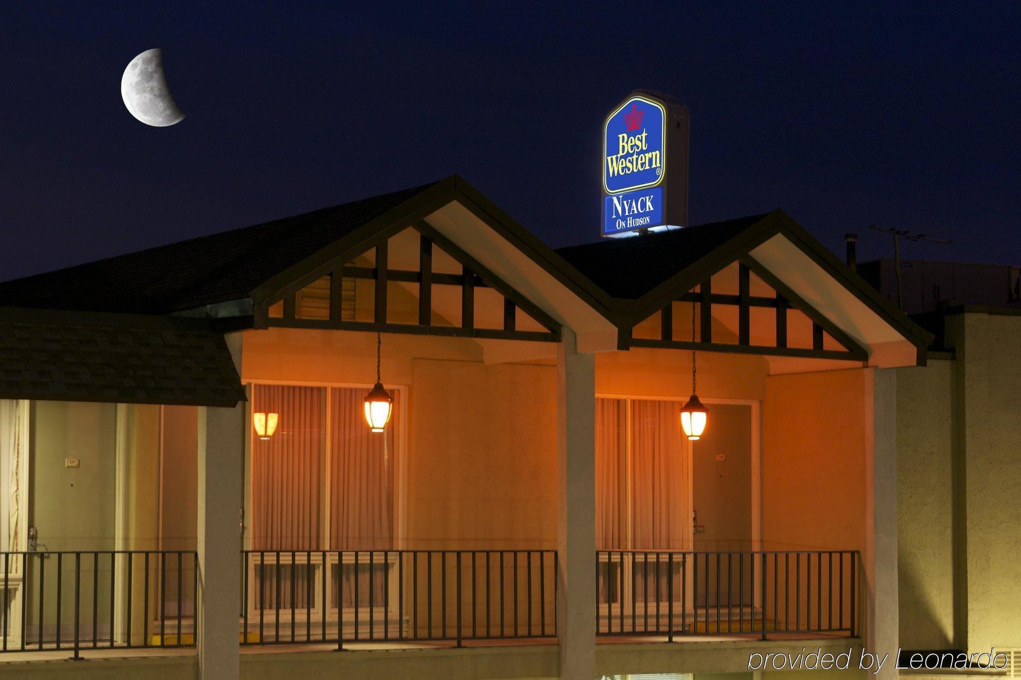West Gate Inn Найак Экстерьер фото